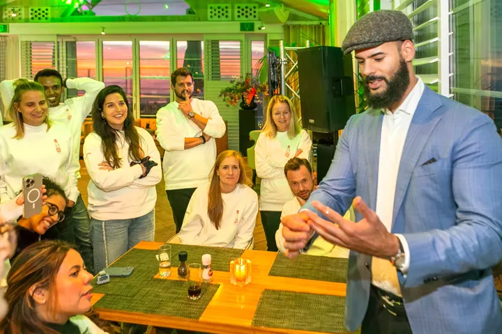 Kariem laat een truc zien